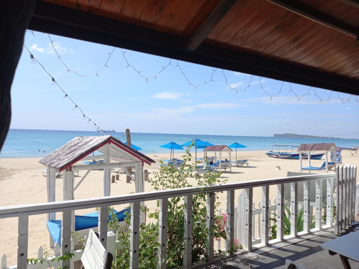 Blue Sand Beach Resort Тринкомале Екстериор снимка