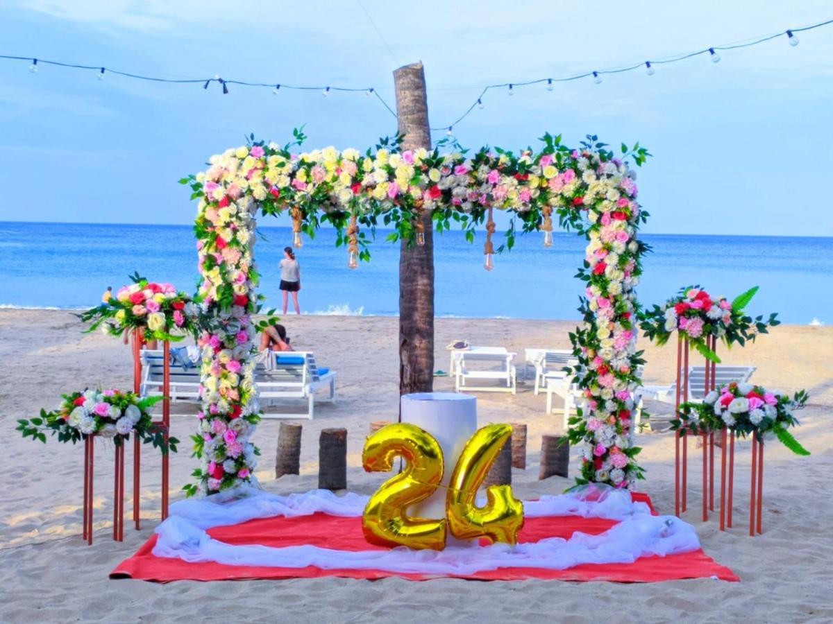 Blue Sand Beach Resort Тринкомале Екстериор снимка